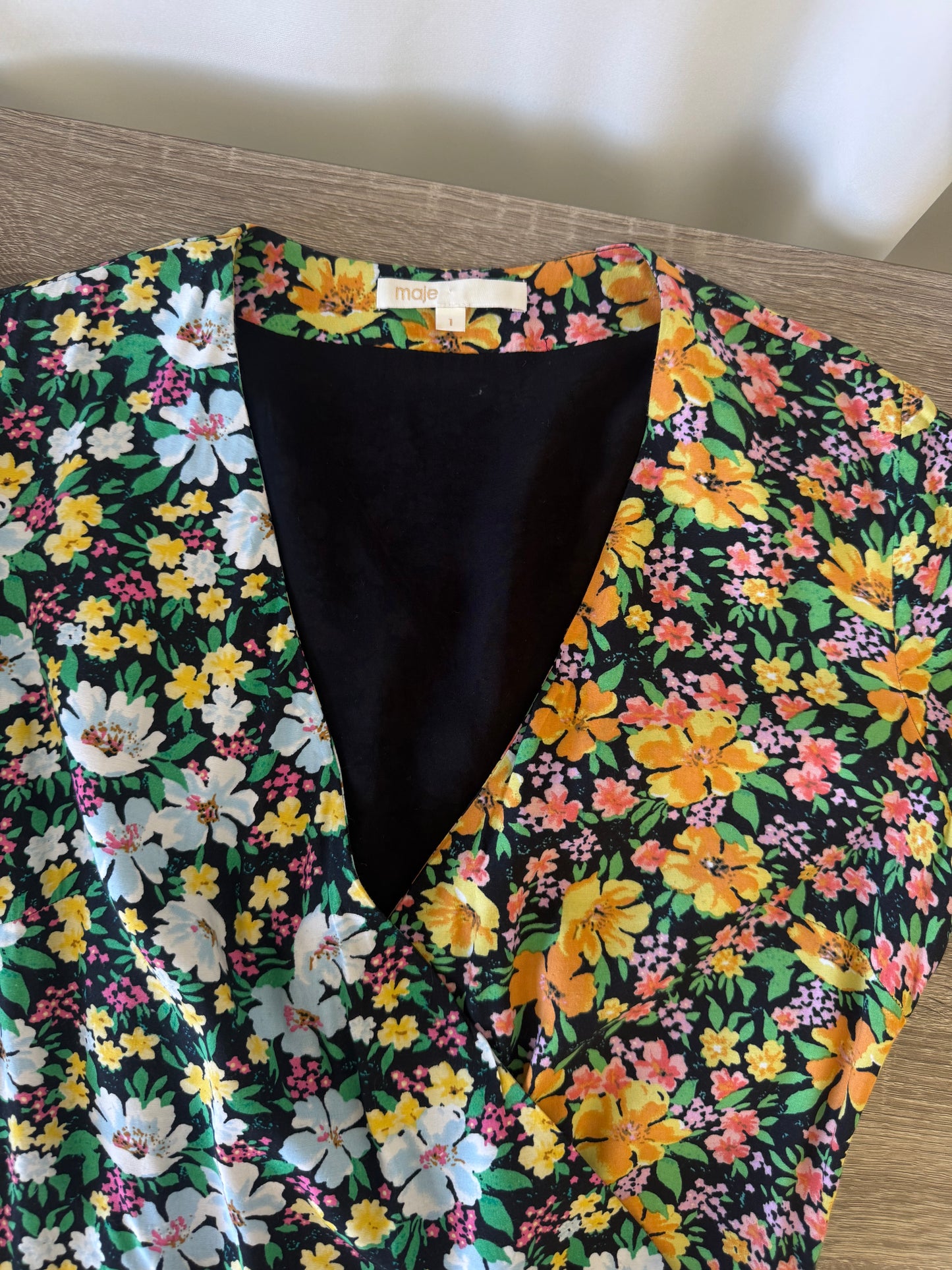 Rochie MAJE asimetrică cu print floral și talie marcata ( mărimea S)