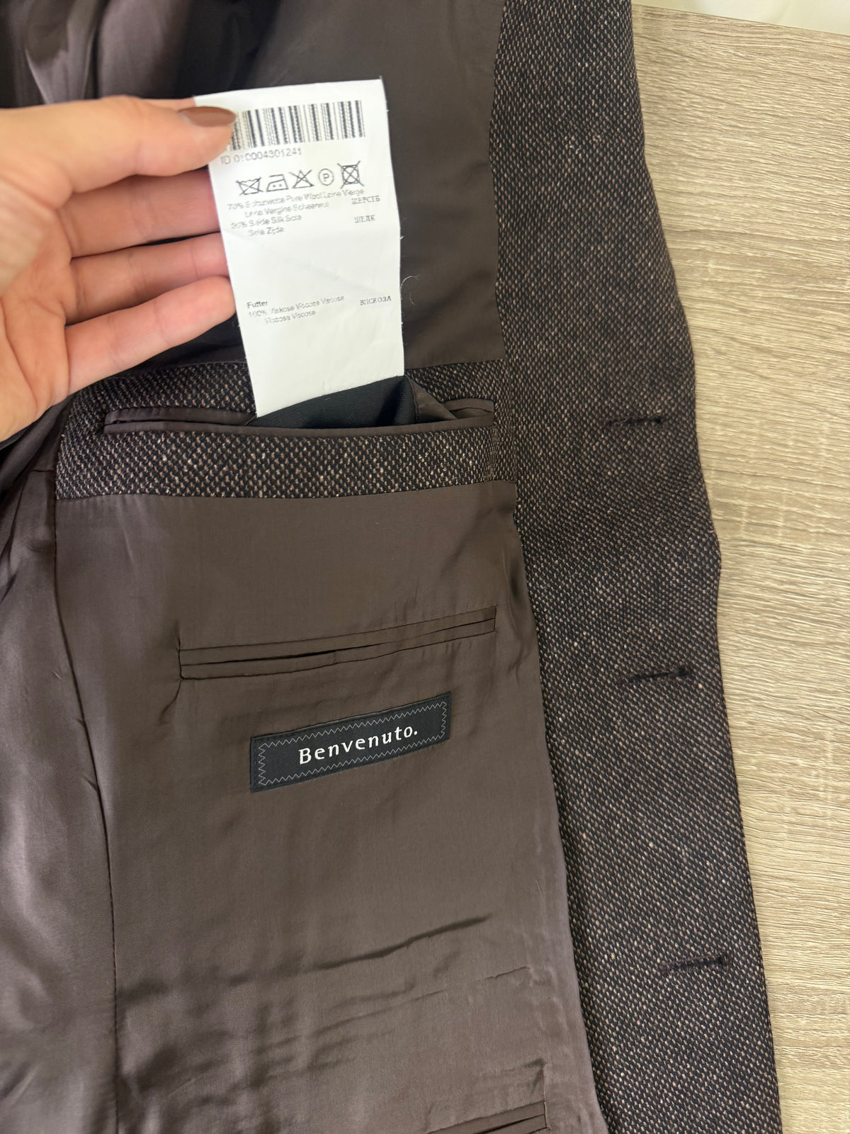 Back in stock! Sacou vintage în croi bărbătesc din stofă de lână și mătase naturala  ( mărimea L)