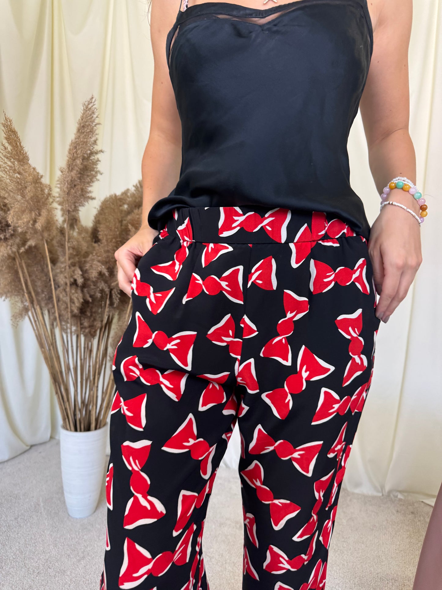 Pantaloni MOSCHINO BOUTIQUE din 100% mătase naturală cu print ( mărimea M)