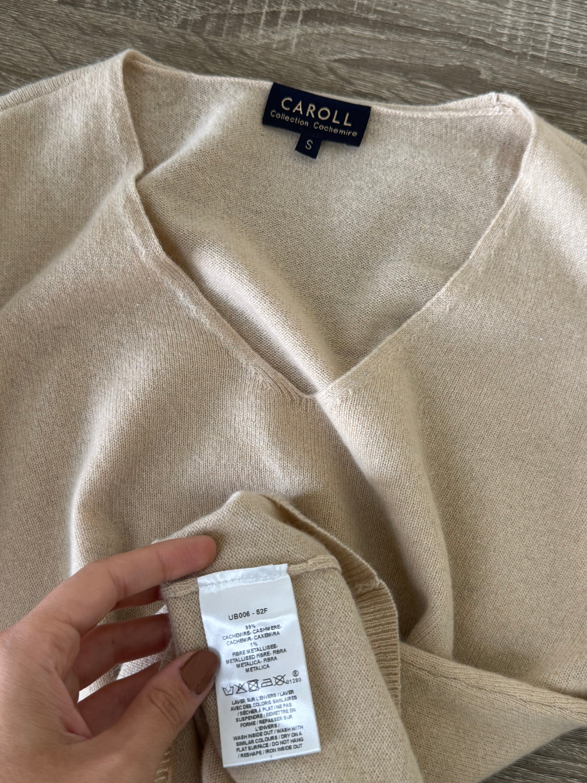 Bluză CAROLL din 99% casmir cu fir metalizat ( mărimea S)