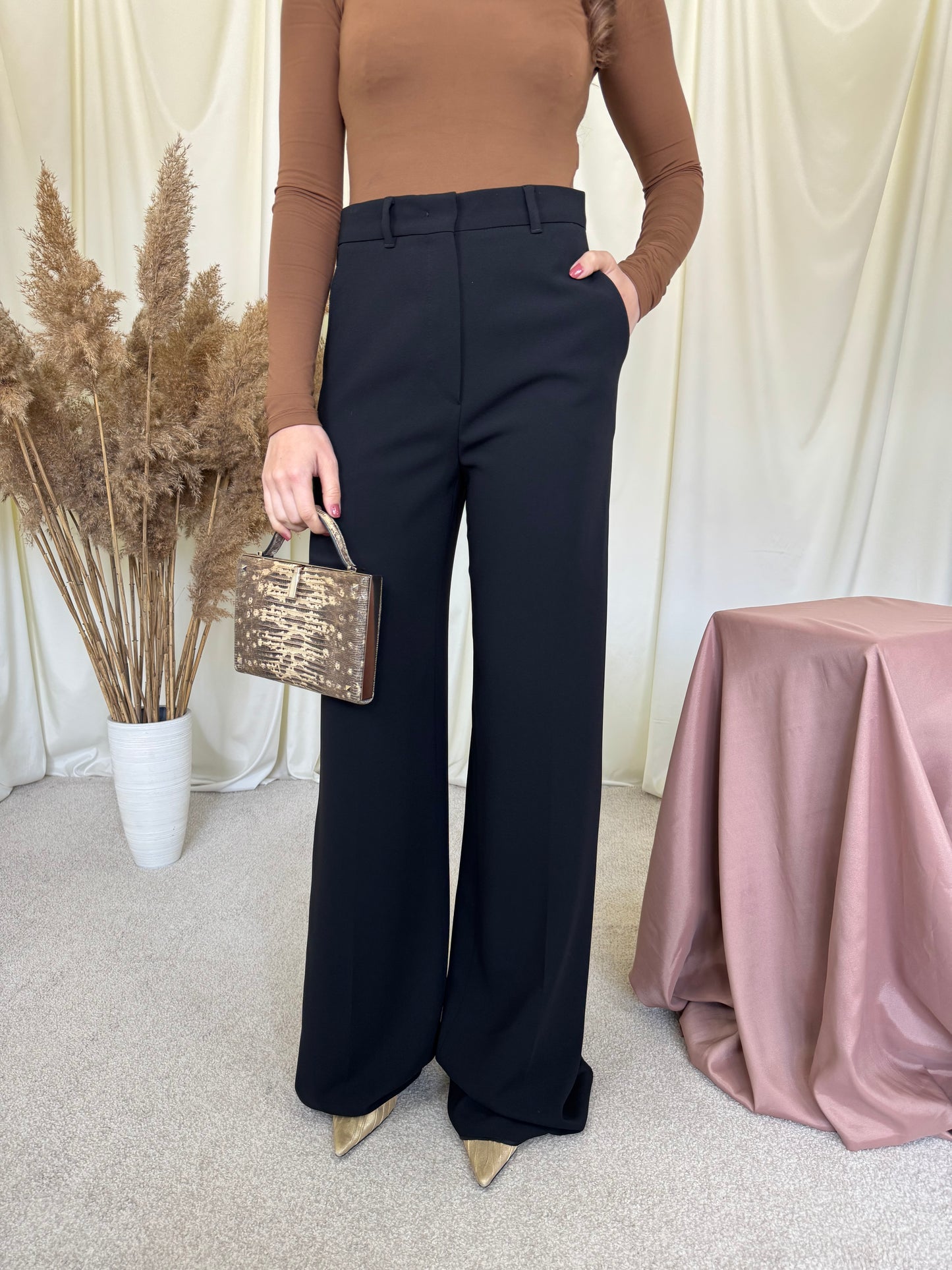 Pantalon nou premium MAX MARA  negru cu talie înaltă 
(Mărimea S/M)