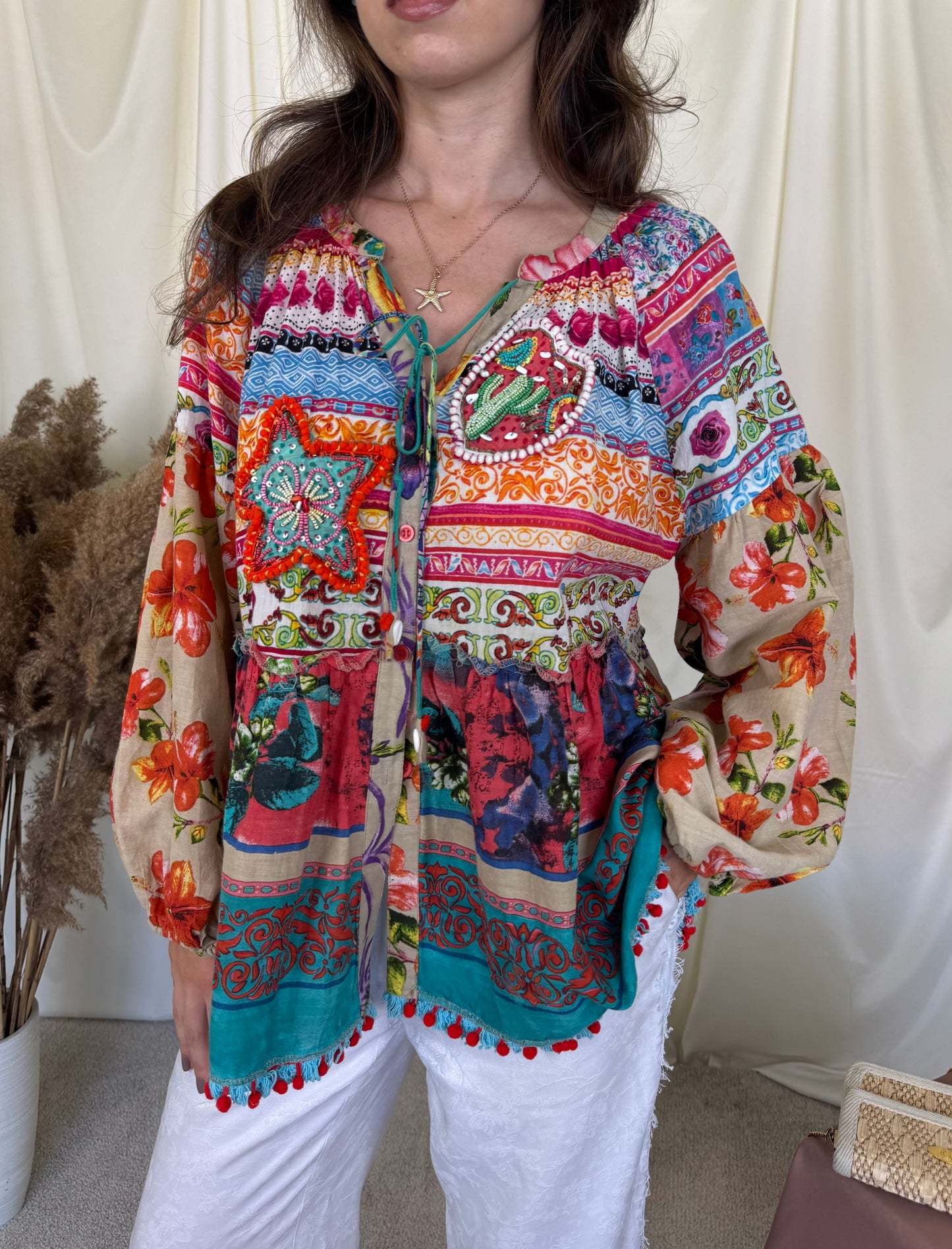 Cămașă de vară/ plajă în stil boho cu aplicații de mărgele ( mărimea M/L)