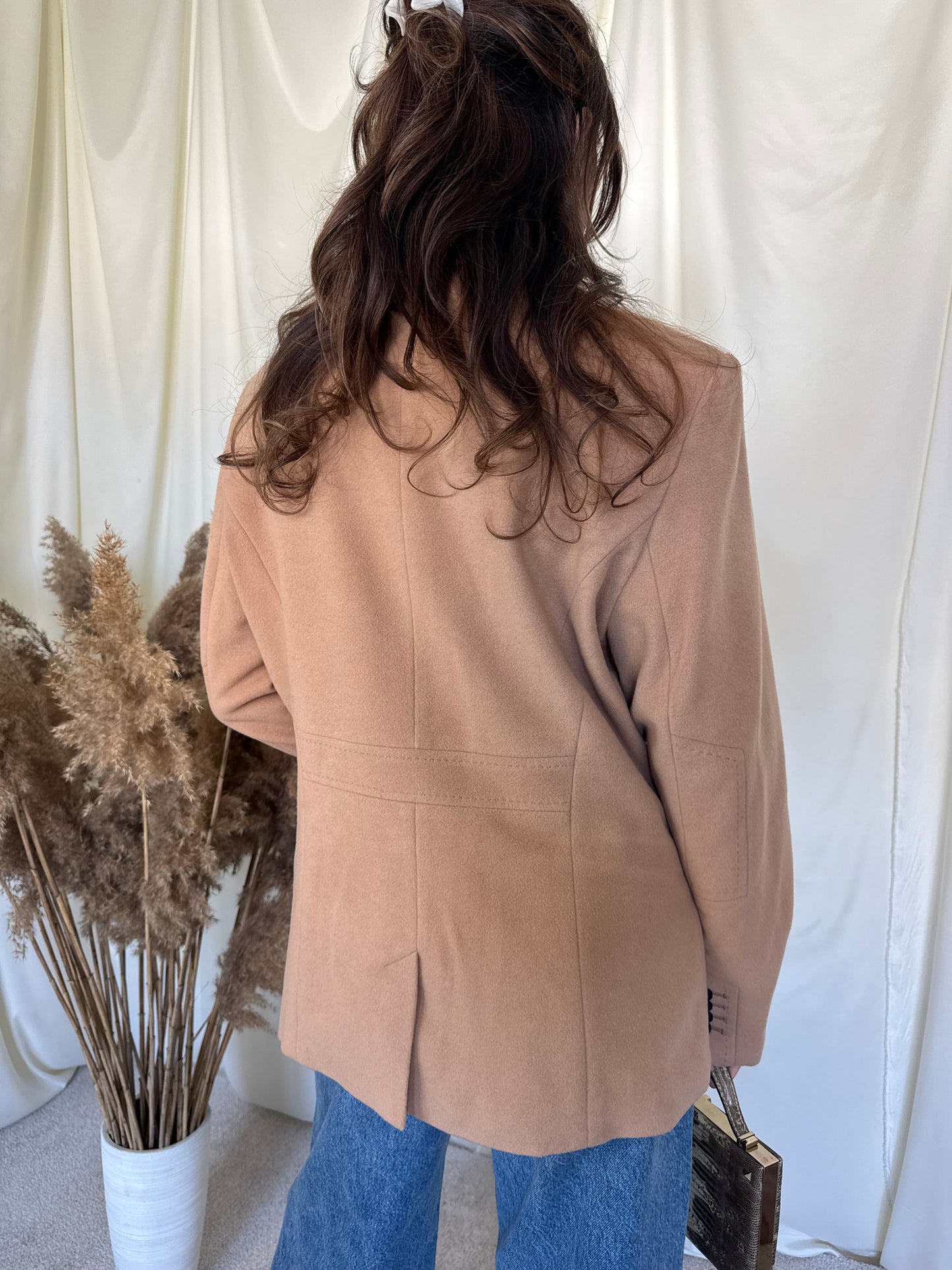 Sacou superb în nuanța camel din 80% lână și casmir( XL)