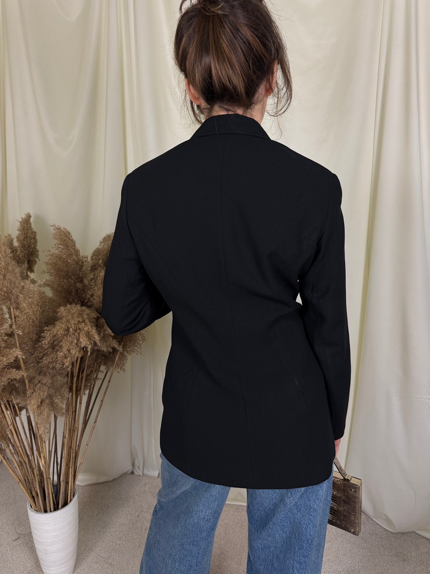 Sacou escada cu flori
brodate, mega cute, mărimea S