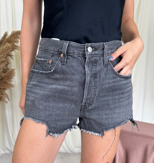 Levi’s 501 Gri cu rupturi cool ( mărimea M)