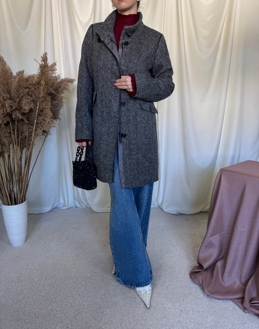 Palton superb din 100% lână fină
Mărimea L