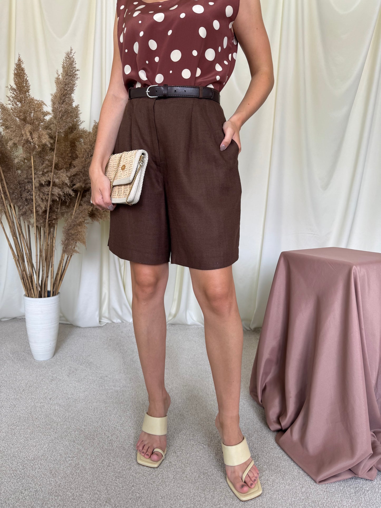 Pantaloni vintage cu talie înaltă și curea pentru ajustare, în și vascoza ( mărimea M)