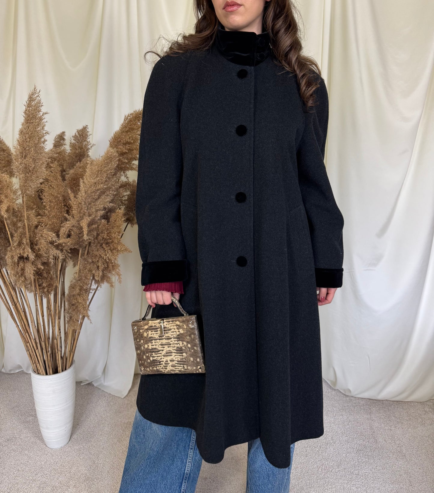 Palton vintage din stofă moale 80% lână (mărimea L)