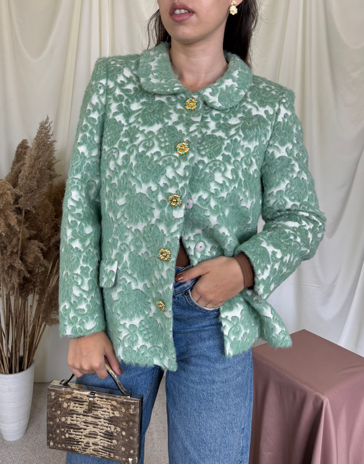 Palton scurt din stofă cu print verde mentă, nasturi metalici tip bijuterie ( mărimea M/40)