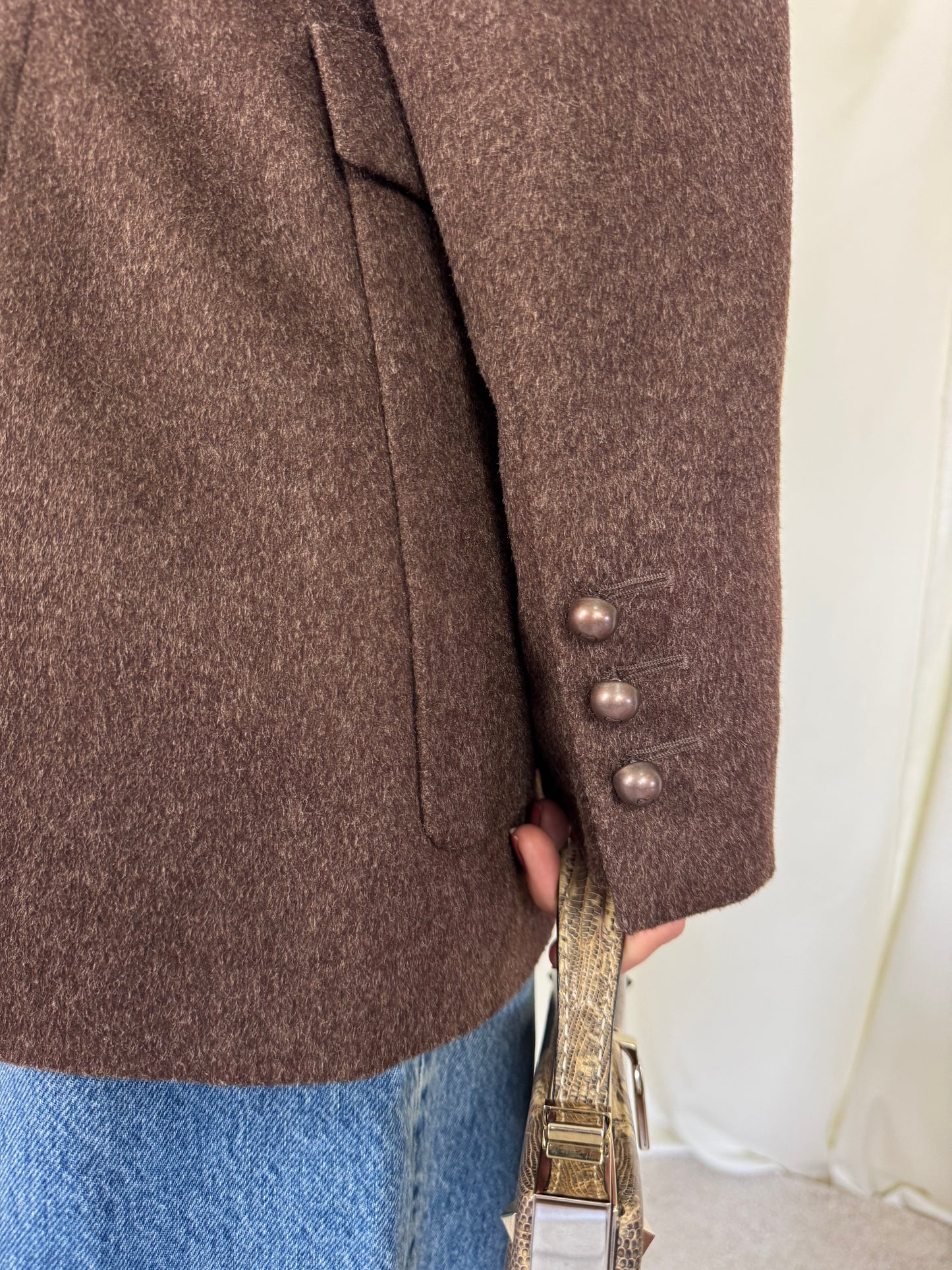 Piesă premium escada stofă piacenza( mărimea M-L)