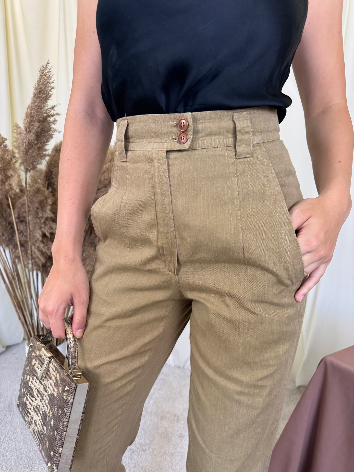 Pantalon brand luxury JIL SANDER cu talie super înaltă din in 
(Mărimea XS/S)- 66 cm talie