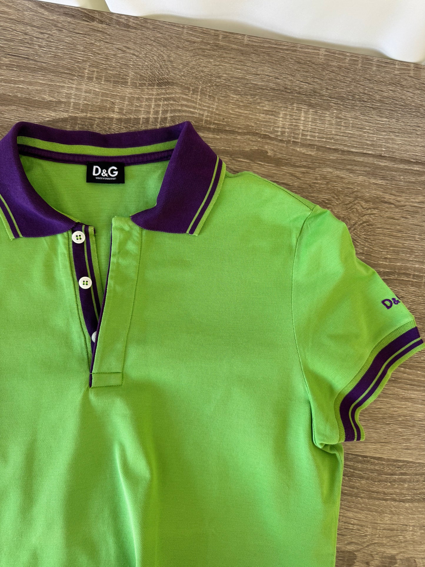 Tricou nou DOLCE & GABANNA din 100% bumbac  ( mărimea M)