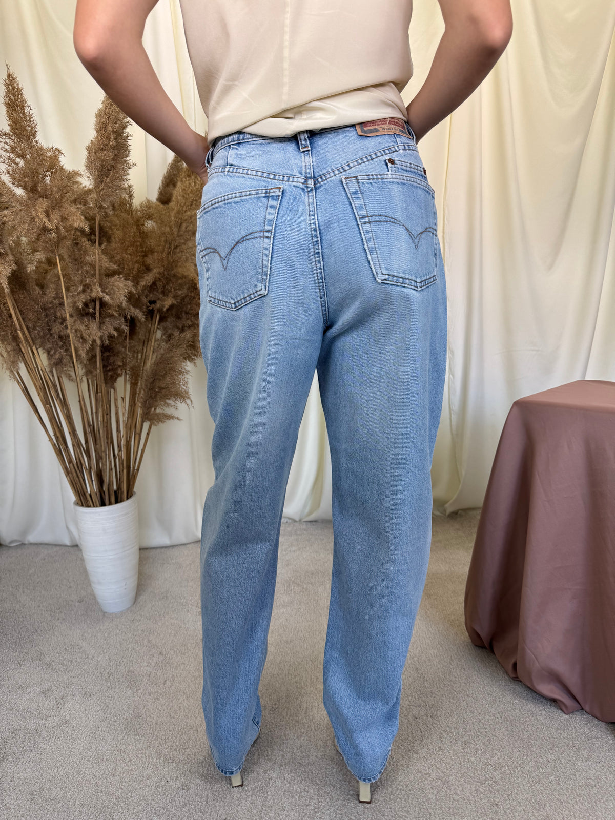Blug vintage DIESEL cu talie super înaltă, denim de bumbac ( mărimea S-M) 72 cm talie